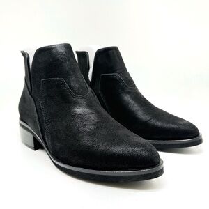 Corkys Boutique Curry Chelsea Ankle Boots Faux Leather Black Booties Size 6